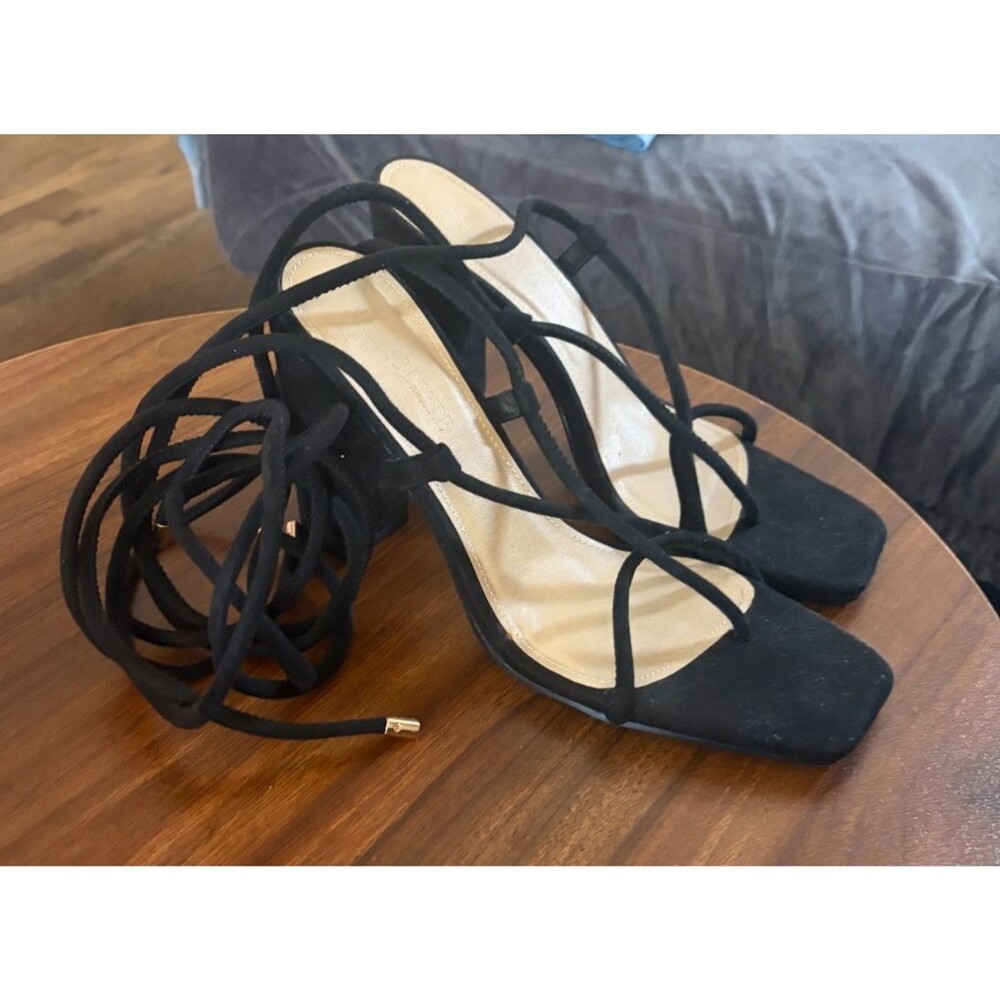 Public Desire Tie Toe Loop Heeled Sandals Black Suede Size 9